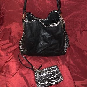 Authentic coach bag with matching wristlet